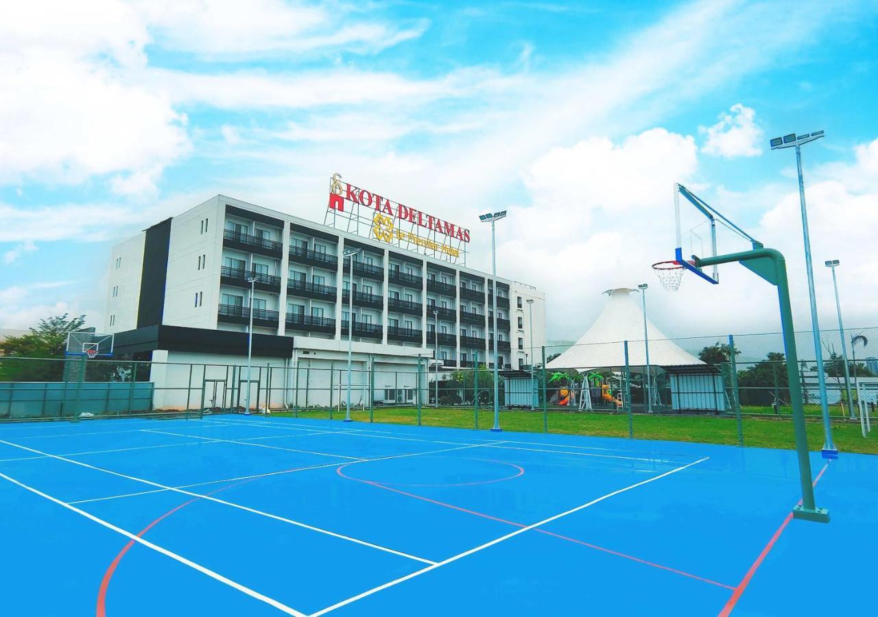 Le Premier Hotel Deltamas Cikarang Εξωτερικό φωτογραφία
