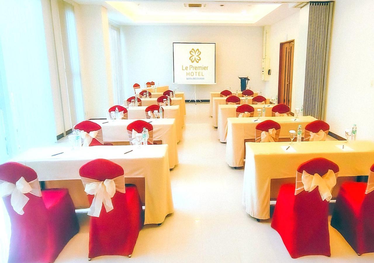 Le Premier Hotel Deltamas Cikarang Εξωτερικό φωτογραφία