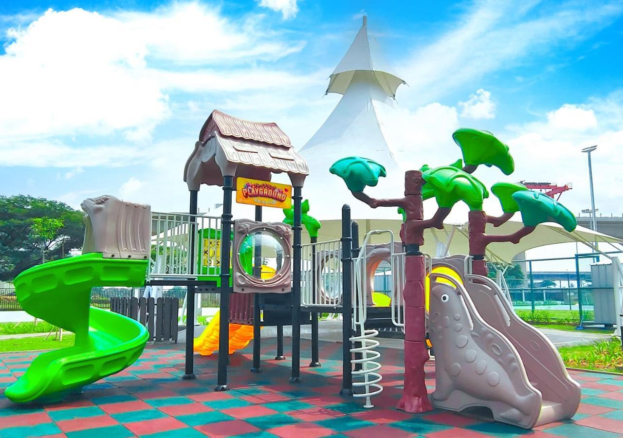 Le Premier Hotel Deltamas Cikarang Εξωτερικό φωτογραφία