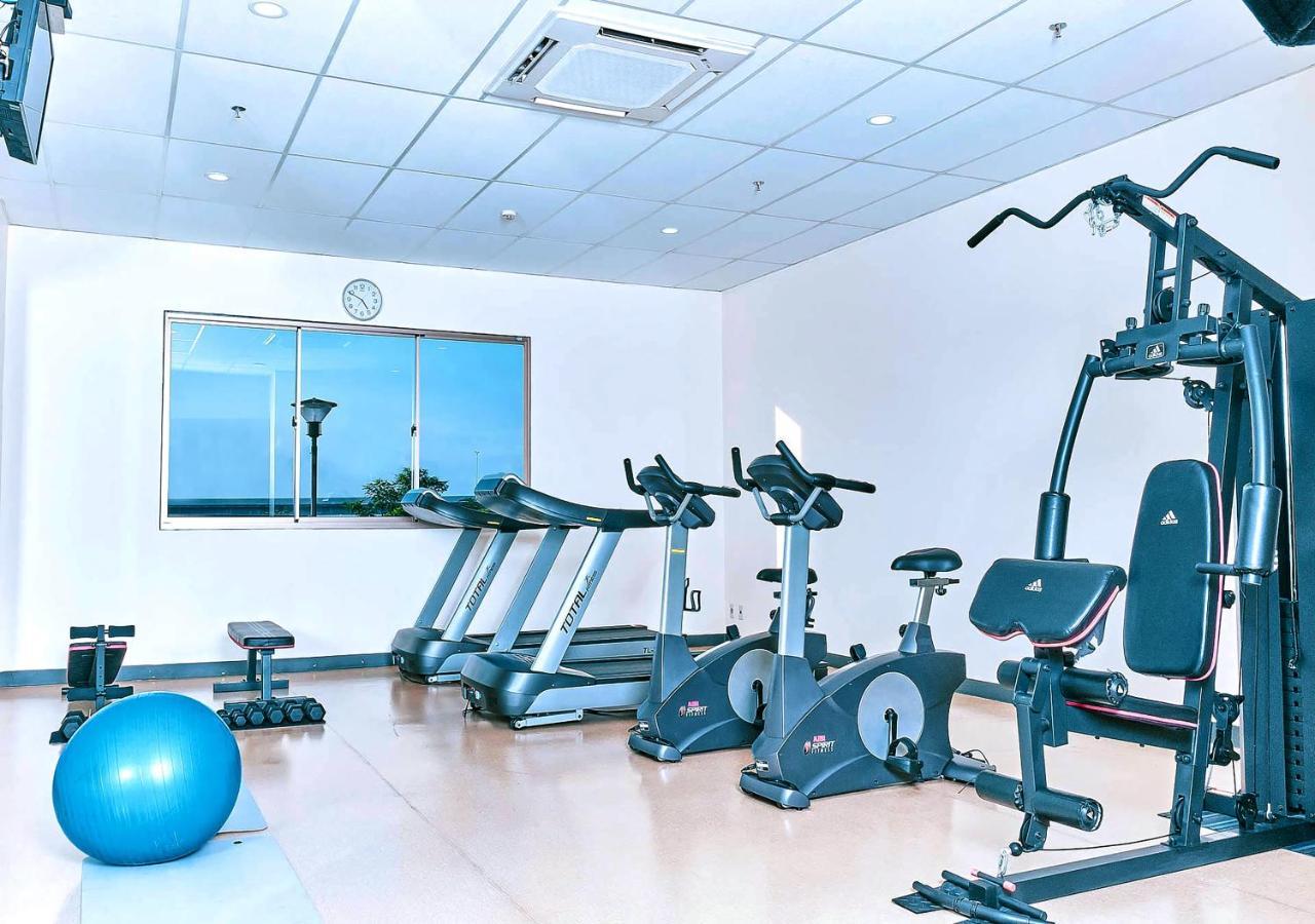 Le Premier Hotel Deltamas Cikarang Εξωτερικό φωτογραφία