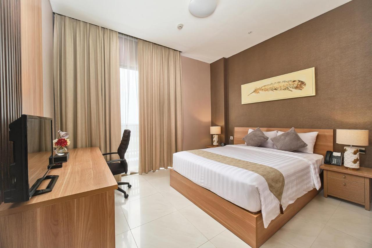 Le Premier Hotel Deltamas Cikarang Δωμάτιο φωτογραφία