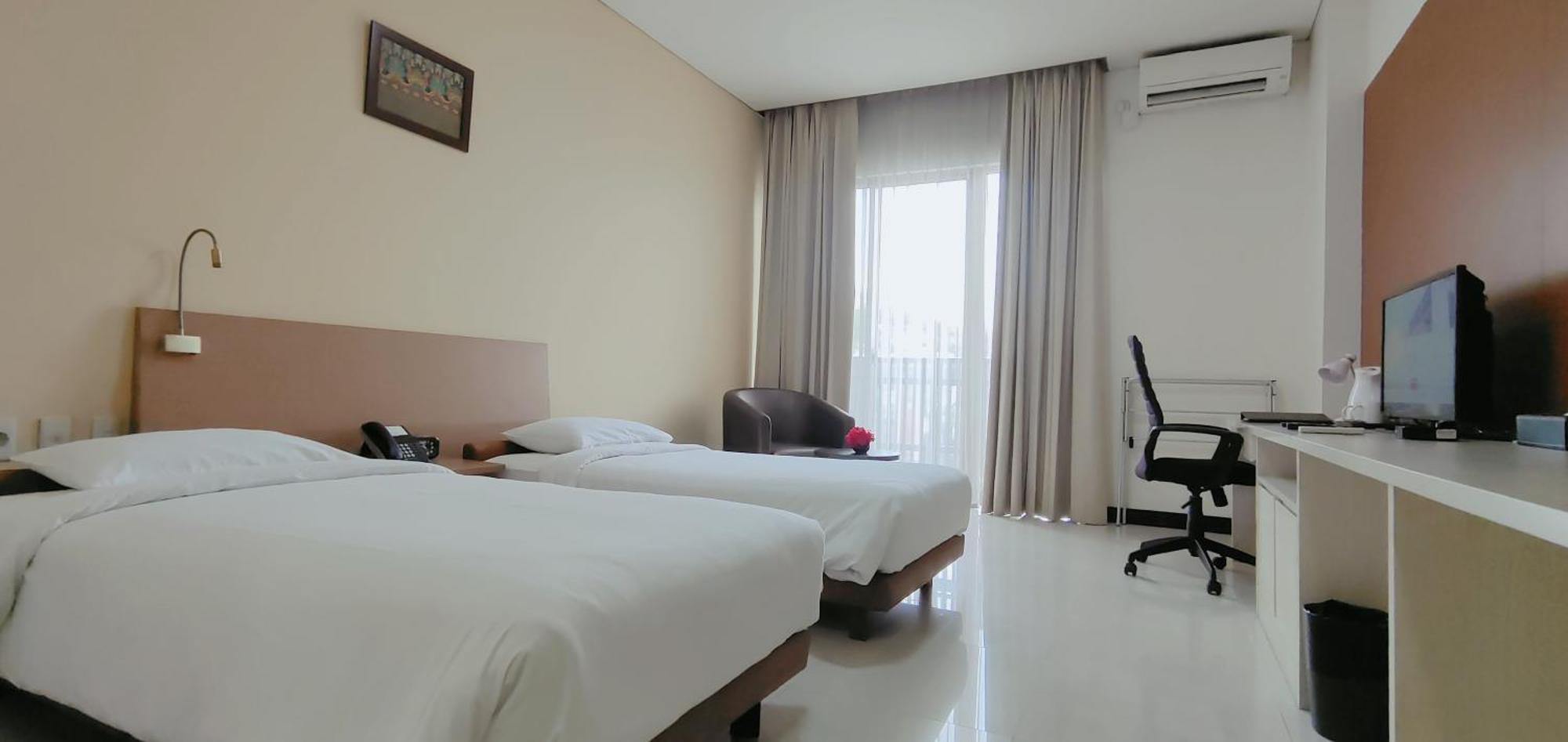 Le Premier Hotel Deltamas Cikarang Εξωτερικό φωτογραφία